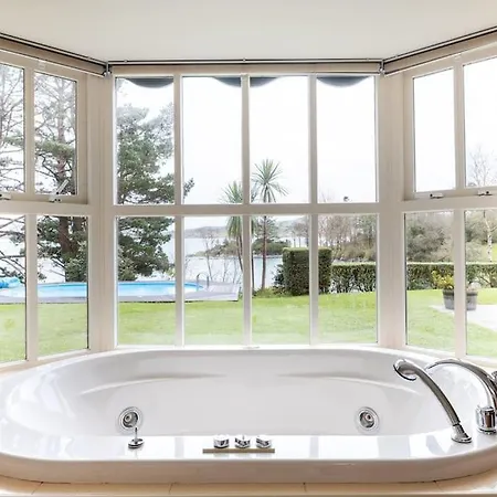 Luxury House On Seafront Villa Curryglass