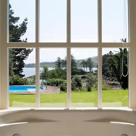 Luxury House On Seafront *